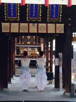 明日12月3日、貴布禰神社にてヨガ舞100ヶ所目ふれあい巡りフィナーレを迎えさせていただきます。